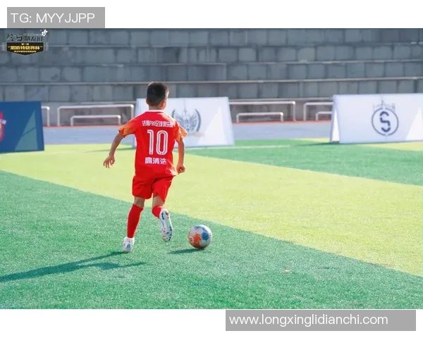 重庆足球队在世锦赛中的战术分析与表现评估